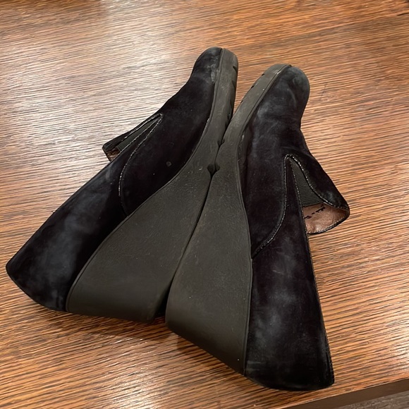 Donald J. Pliner Melia Black Suede Wedge Heels - Picture 5 of 9